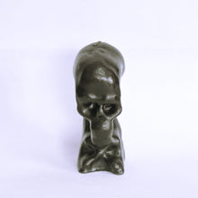 Load image into Gallery viewer, Black Skull small Image candle
