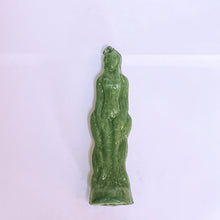 Lade das Bild in den Galerie-Viewer, Green Female Image candle
